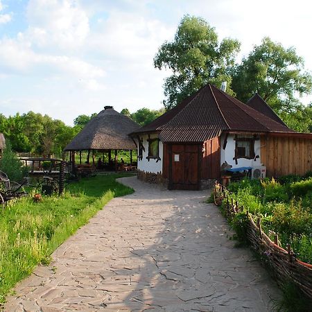 Dykyi Khutir Hotel Melniki  Exterior foto