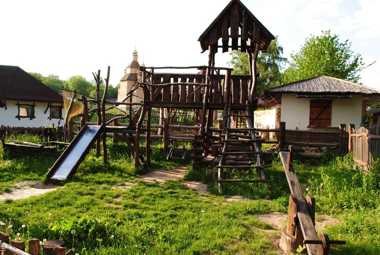 Dykyi Khutir Hotel Melniki  Exterior foto