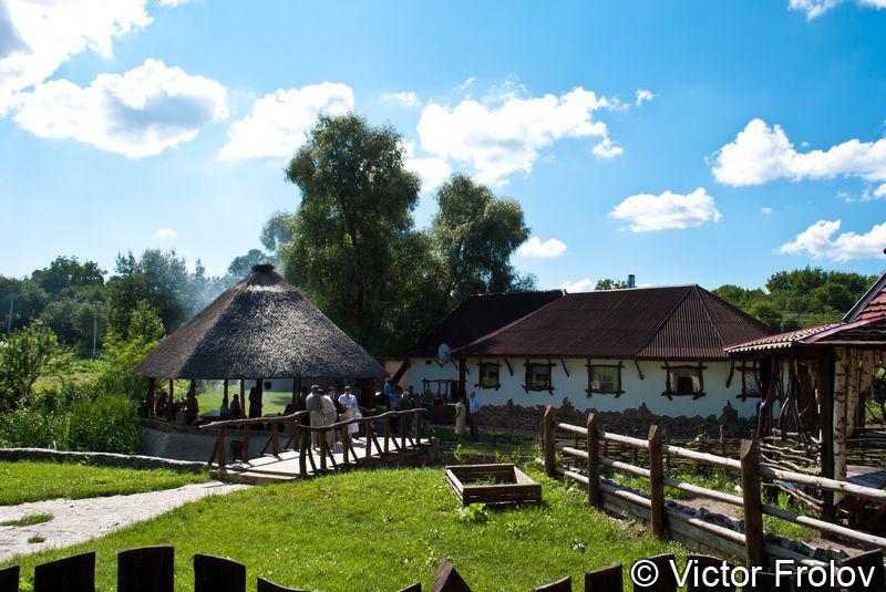 Dykyi Khutir Hotel Melniki  Exterior foto